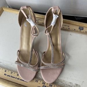 COMFORT shoe heels size 8.5 womens